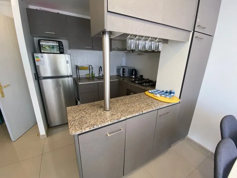 D_NQ_NP_2X_773248-MLC86286518321_062025-F-espectacular-departamento-con-vista-al-mar-frente-a-la-playa