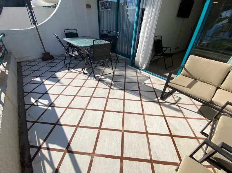 D_NQ_NP_2X_914153-MLC86286172159_062025-F-espectacular-departamento-con-vista-al-mar-frente-a-la-playa